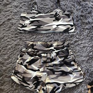 Camo set